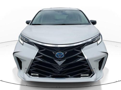 2022 Toyota Sienna Limited