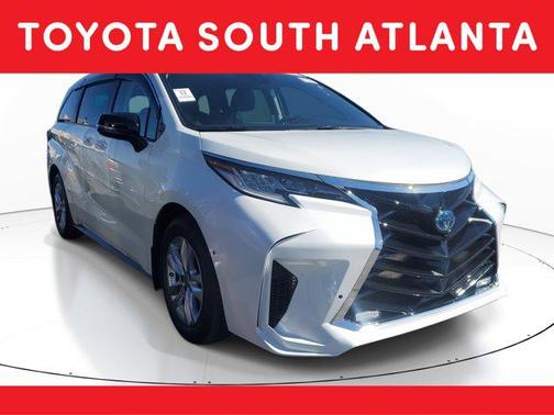 2022 Toyota Sienna Limited 7-Passenger
