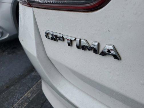 2018 Kia Optima S