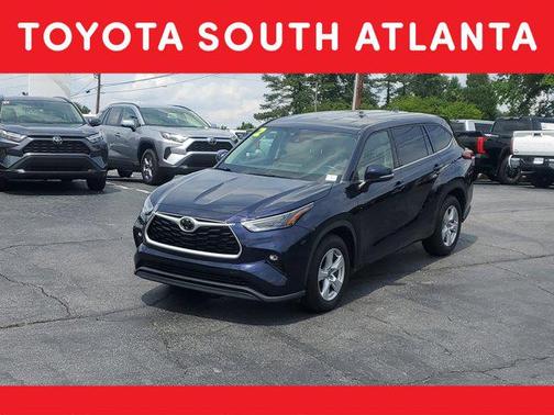 2022 Toyota Highlander LE