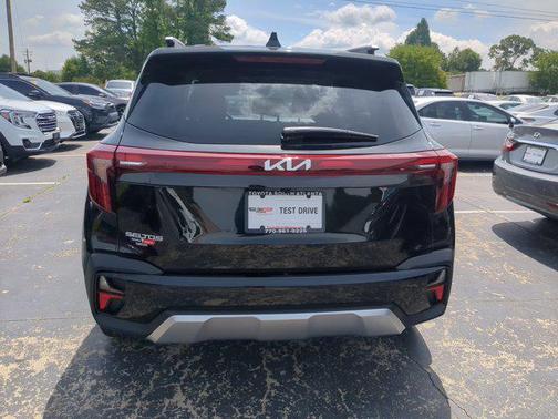 2025 Kia Seltos EX