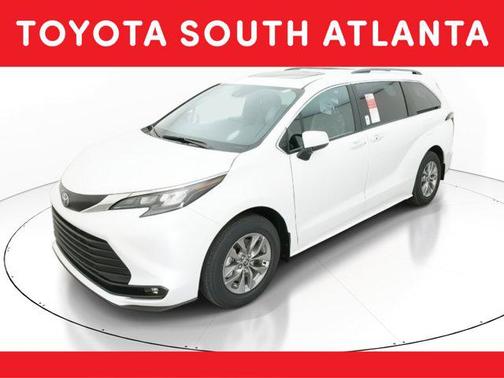 2026 Toyota Sienna XLE