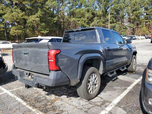 2024 Toyota Tacoma SR5