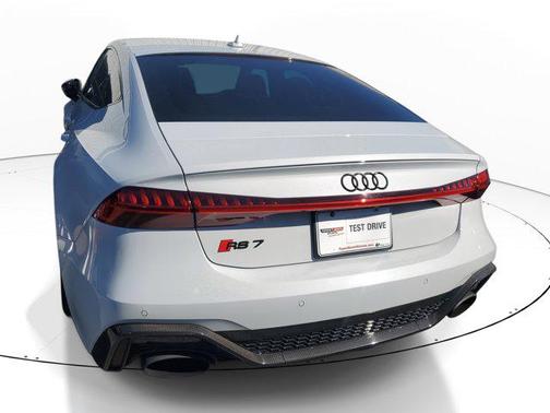 2021 Audi RS 7 4.0T