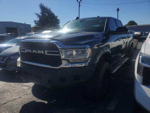 2019 RAM 2500 Big Horn Crew Cab 4x4 6'4' Box