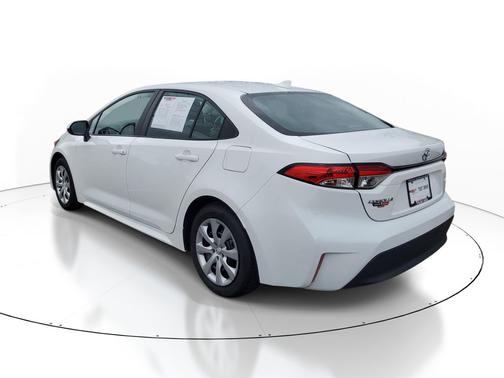 Ice Cap 2025 Toyota Corolla LE