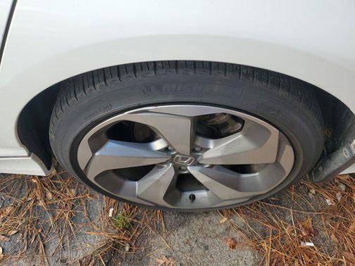 2019 Honda Accord Touring 2.0T