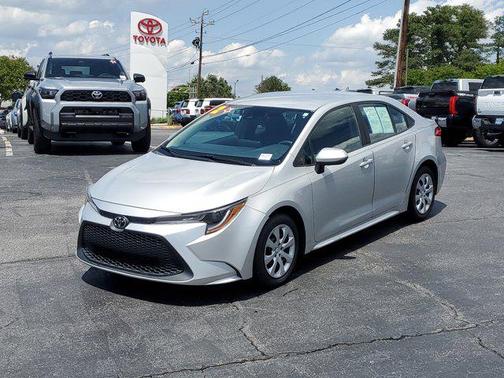 2022 Toyota Corolla LE