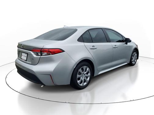 Classic Silver Metallic 2025 Toyota Corolla LE