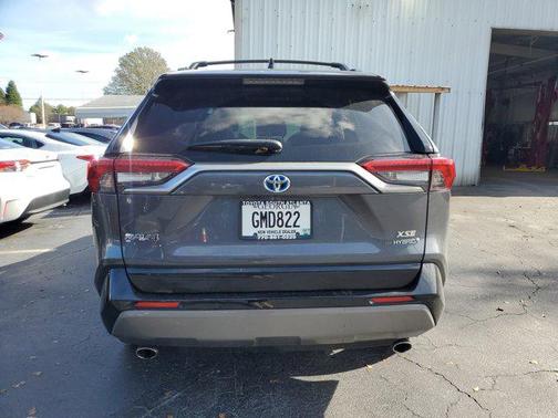 2021 Toyota RAV4 Hybrid SE