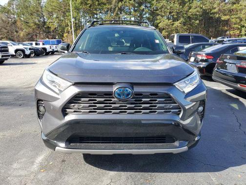 2021 Toyota RAV4 Hybrid SE