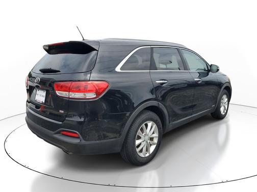 Ebony Black 2016 Kia Sorento LX
