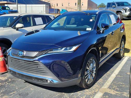 2023 Toyota Venza XLE