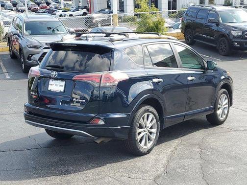 2017 Toyota RAV4 Platinum