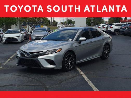 2020 Toyota Camry SE