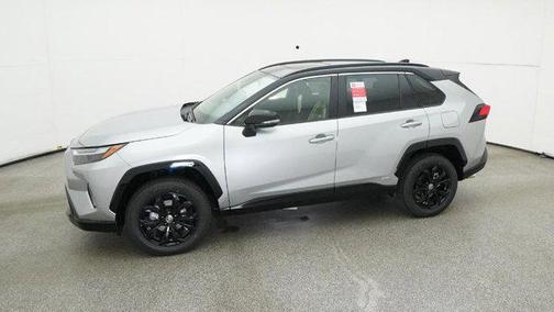 2025 Toyota RAV4 Hybrid SE
