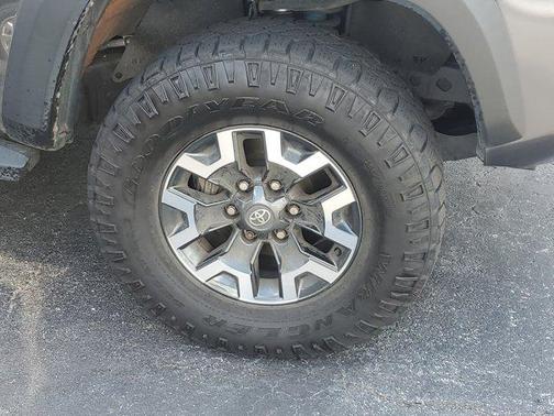 2022 Toyota Tacoma TRD Off Road