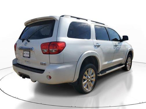 2010 Toyota Sequoia Platinum