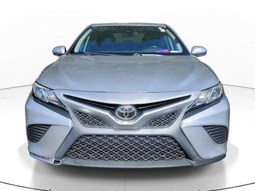 Celestial Silver Metallic 2020 Toyota Camry SE