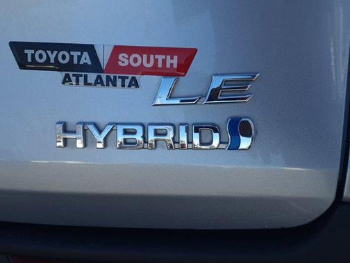 2022 Toyota Sienna LE