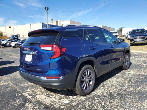 2023 GMC Terrain SLT