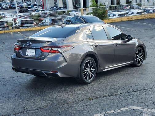 2023 Toyota Camry SE