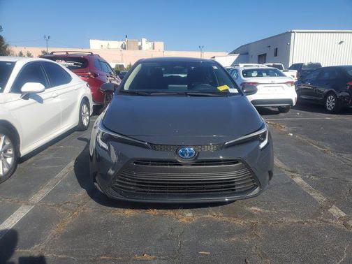 2025 Toyota Corolla Hybrid LE