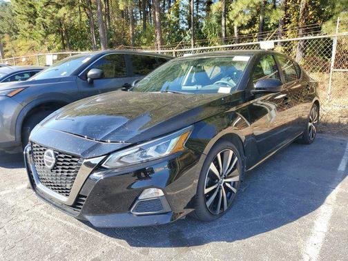 2021 Nissan Altima SR FWD