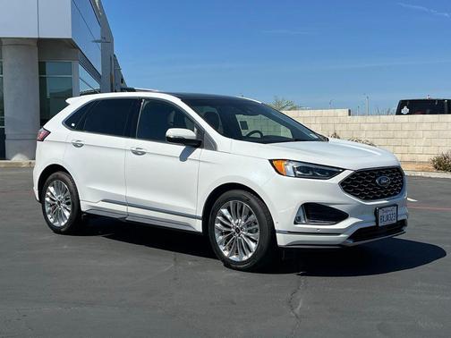 Star White Metallic Tri-Coat 2020 Ford Edge Titanium