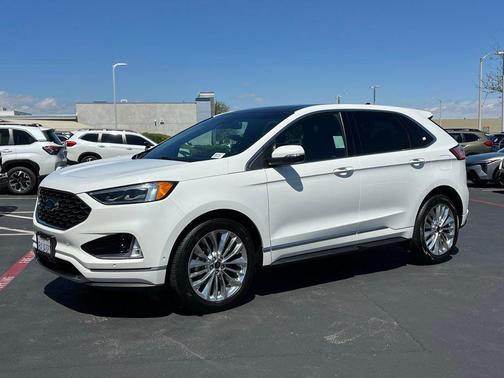 Star White Metallic Tri-Coat 2020 Ford Edge Titanium