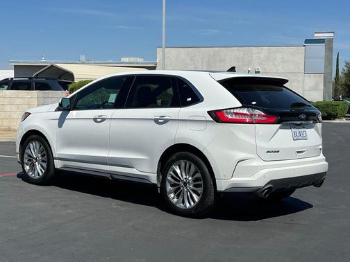 Star White Metallic Tri-Coat 2020 Ford Edge Titanium