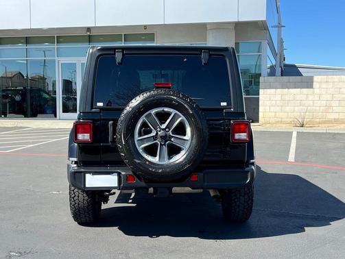 2022 Jeep Wrangler Unlimited Sahara