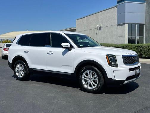 Glacial White Pearl 2021 Kia Telluride LX