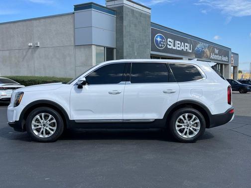 Glacial White Pearl 2021 Kia Telluride LX