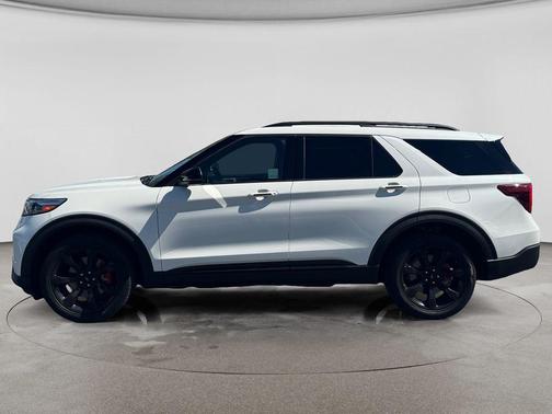 Star White Metallic Tri-Coat 2024 Ford Explorer ST