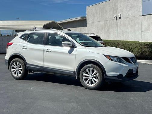 2018 Nissan Rogue Sport SV