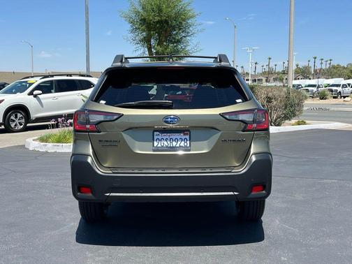 Autumn Green Metallic 2023 Subaru Outback Onyx Edition