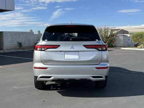 2024 Mitsubishi Outlander SE 2.5 2WD