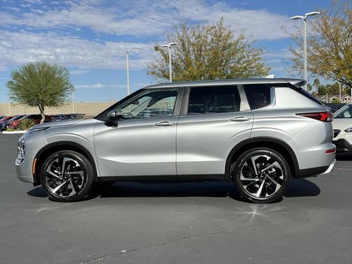 2024 Mitsubishi Outlander SE 2.5 2WD