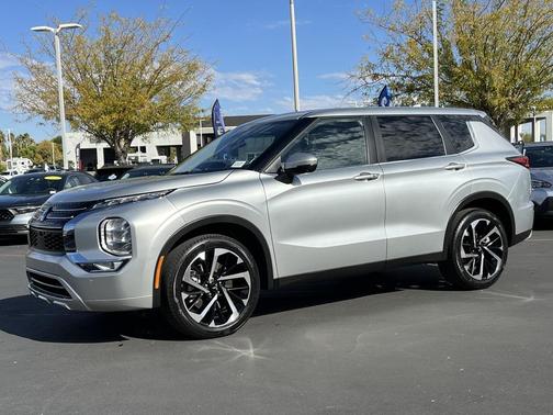 2024 Mitsubishi Outlander SE 2.5 2WD