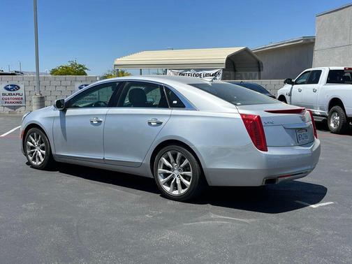 Radiant Silver Metallic 2017 Cadillac XTS Luxury