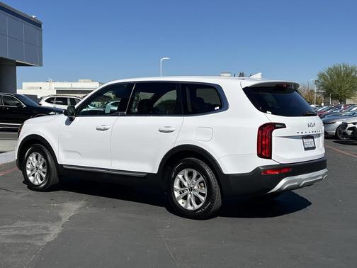 2022 Kia Telluride LX