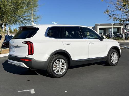 2022 Kia Telluride LX