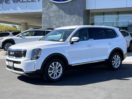2022 Kia Telluride LX