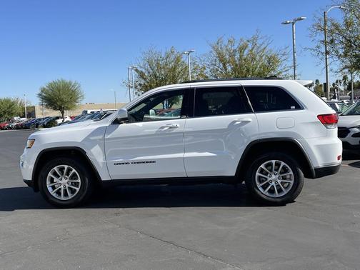 2021 Jeep Grand Cherokee Laredo