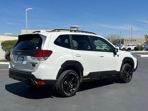 Crystal White Pearl 2023 Subaru Forester Wilderness