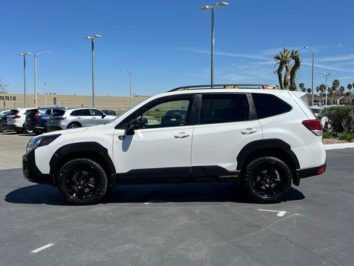 Crystal White Pearl 2023 Subaru Forester Wilderness