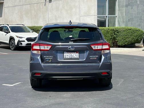 Carbide Gray Metallic 2017 Subaru Impreza 2.0i Sport