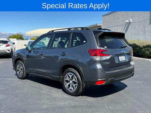 Magnetite Gray Metallic 2024 Subaru Forester Premium