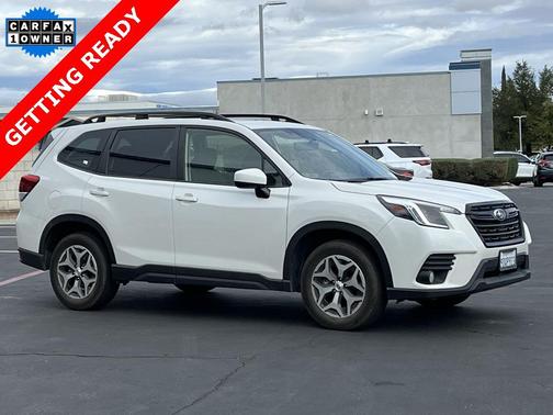 2023 Subaru Forester Premium